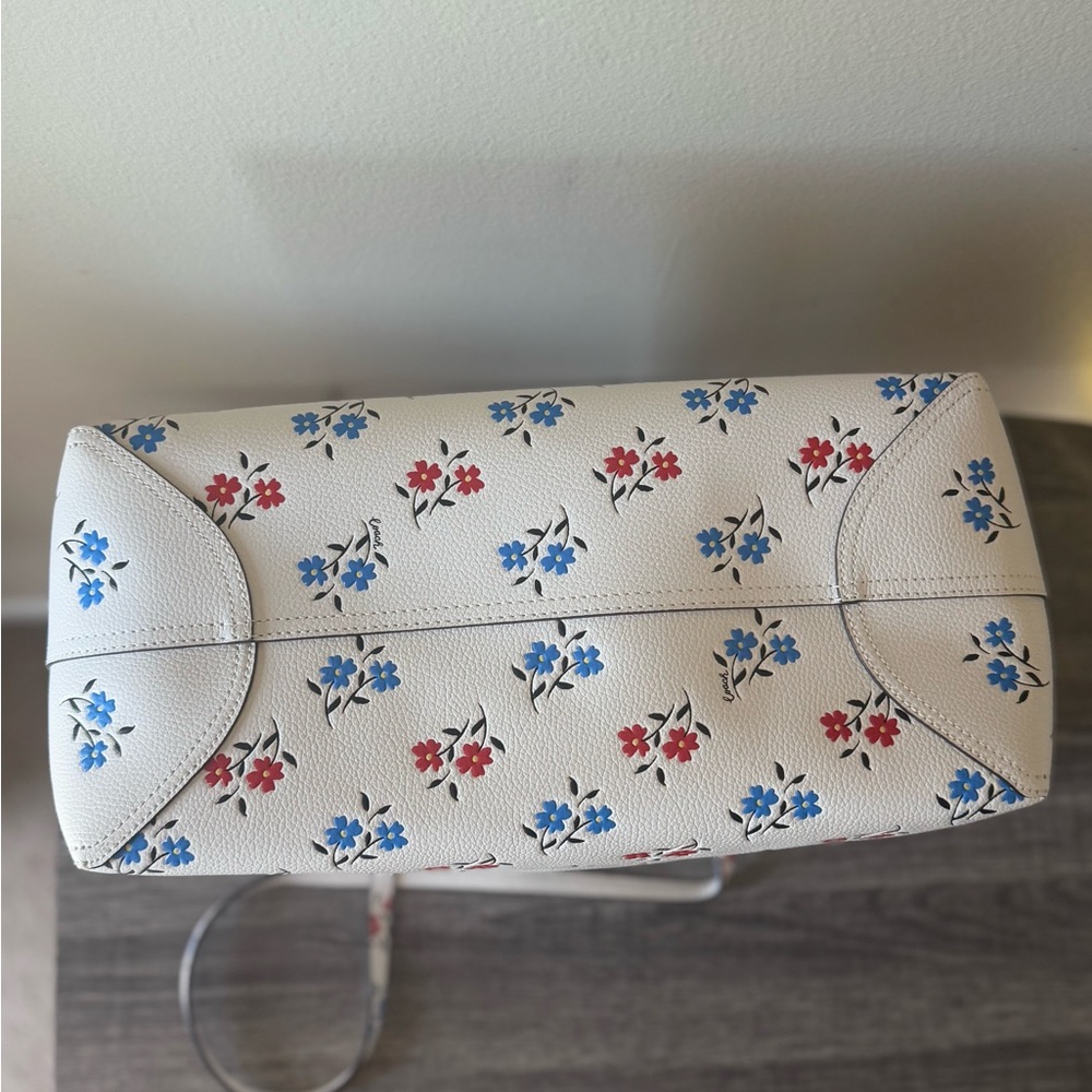 Coach White Leather Bag with Red and Blue Floral Design - Picture 9 of 11